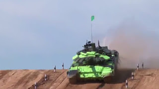 Videoklip obsahuje vyjímečná videa, která předvádějí možnosti současných domácích tanků. Nový tank Armata překonává překážky různých úrovních, počínaje louží a konče svahem. Také byly demonstrovány možnosti střelby tanků i na místě, i v pohybu. 