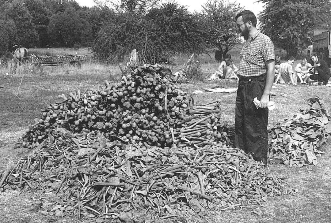 Koho to na Ukrjaině zbožňují? Po kom přejmenují ulice Puškina? Koho to Fialův gang ve Strakovce a prezident Pávek podporují?